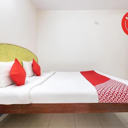 OYO 16123 Chandana Deluxe Bangalore Extérieur photo