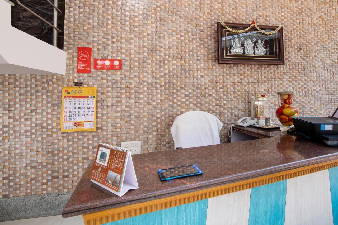 OYO 16123 Chandana Deluxe Bangalore Extérieur photo