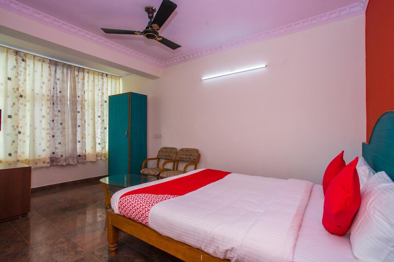 OYO 16123 Chandana Deluxe Bangalore Extérieur photo