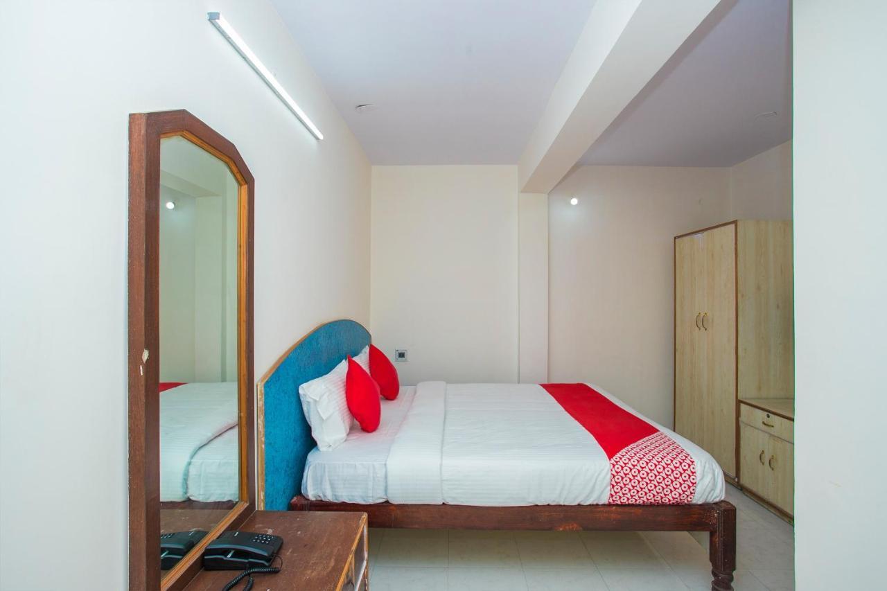 OYO 16123 Chandana Deluxe Bangalore Extérieur photo