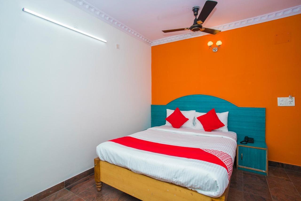 OYO 16123 Chandana Deluxe Bangalore Extérieur photo