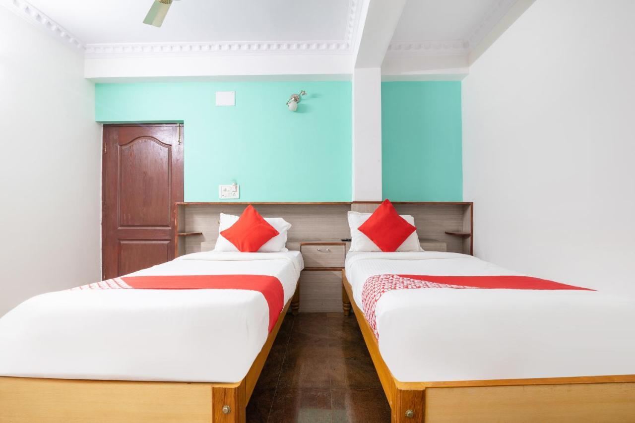 OYO 16123 Chandana Deluxe Bangalore Extérieur photo
