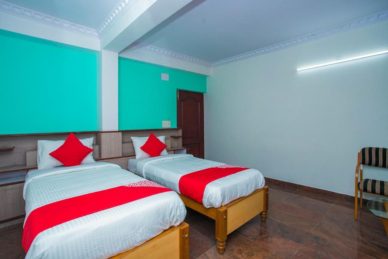 OYO 16123 Chandana Deluxe Bangalore Extérieur photo
