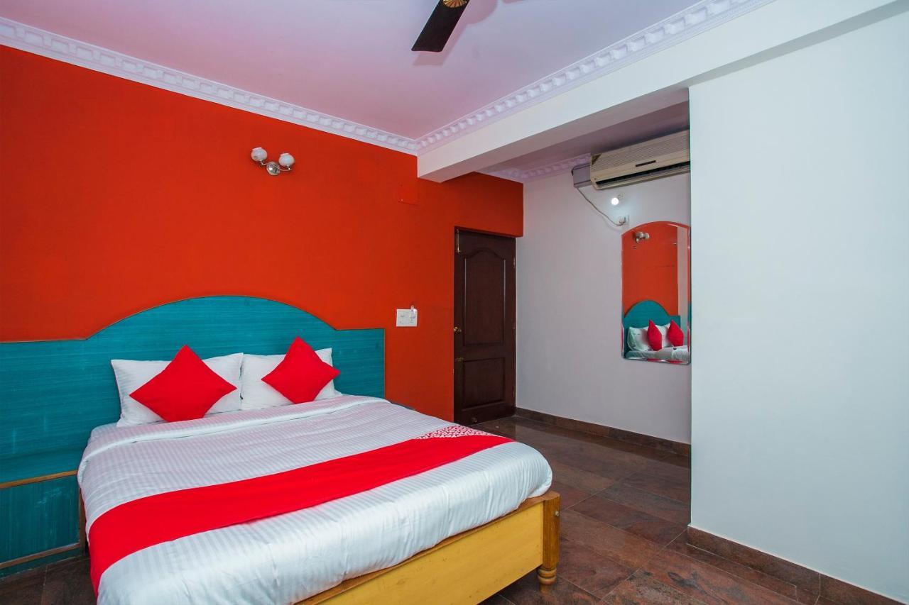 OYO 16123 Chandana Deluxe Bangalore Extérieur photo