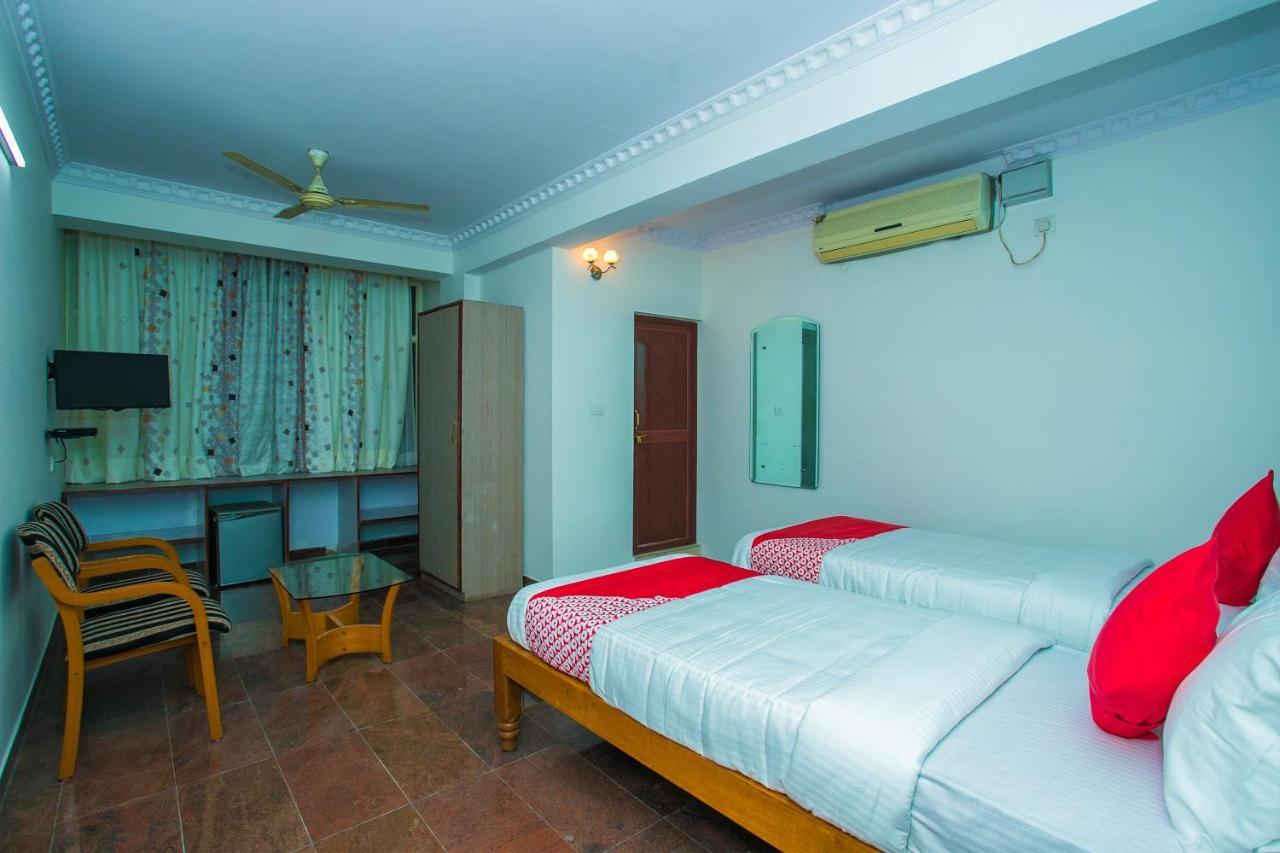 OYO 16123 Chandana Deluxe Bangalore Extérieur photo