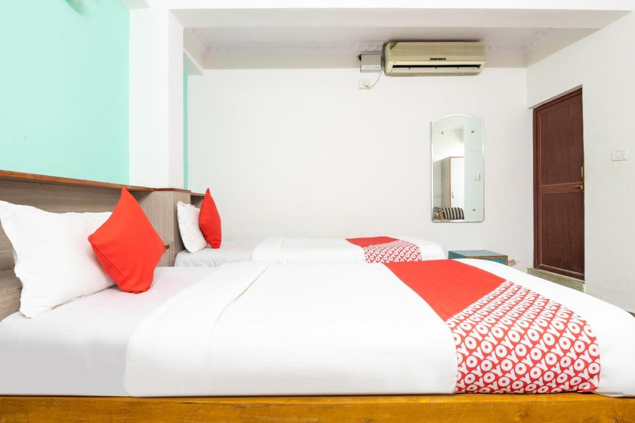 OYO 16123 Chandana Deluxe Bangalore Extérieur photo